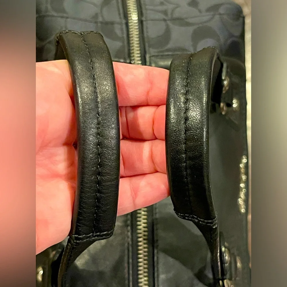 COACH Ashley Signature Satchel in black. EUC - Picture 9 of 17